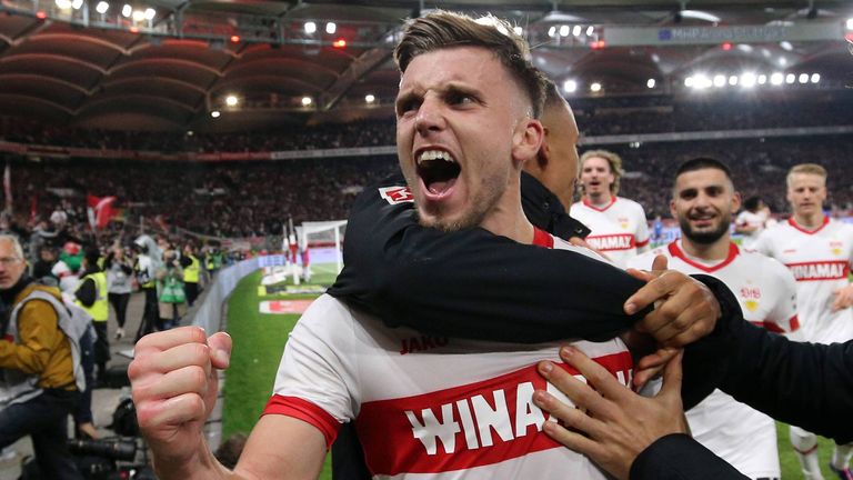 Der Bundesliga-Goalgetter Ermedin Demirovic will sich vor der DFB-Elf nicht verstecken.