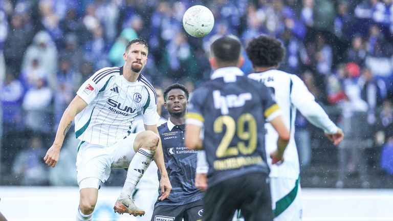 Der FC Schalke 04 trennt sich mit einem Remis vom FC Aarau.