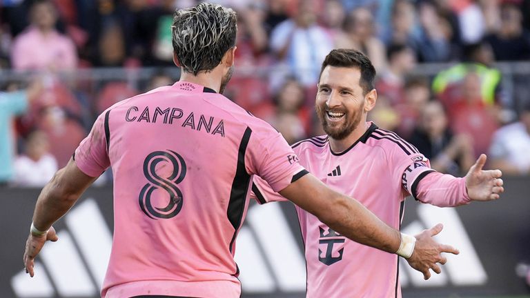 Lionel Messi (r.) und Inter Miami gewinnen erneut in der MLS.