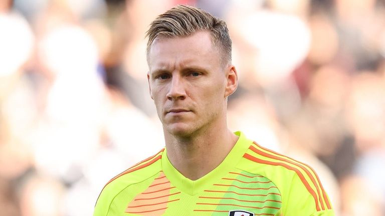 Fulham v Aston Villa Premier League 19/10/2024. Bernd Leno of Fulham during the Premier League match between Fulham and Aston Villa at Craven Cottage, London, England on 19 October 2024. London Craven Cottage Greater London England Editorial use only DataCo restrictions apply See www.football-dataco.com , Copyright: xPaulxPhelanx PSI-20633-0106