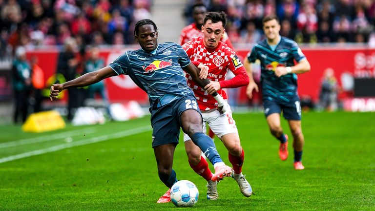 Castello Lukeba steht bei RB Leipzig vor einer Vertragsverlängerung.