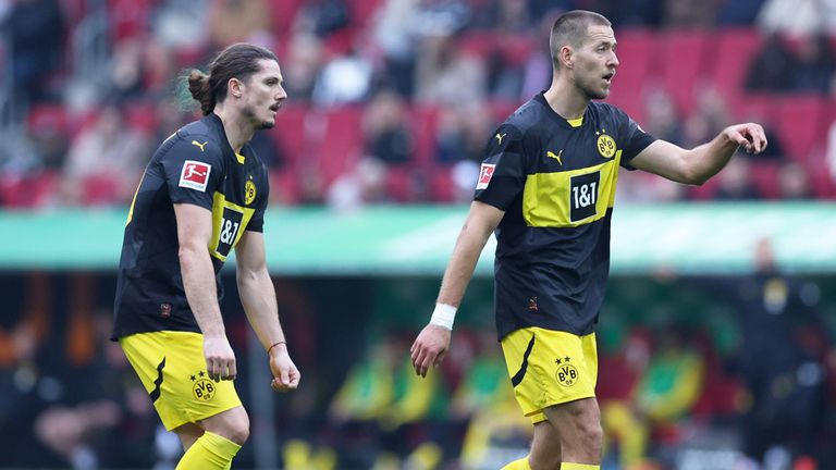 Marcel Sabitzer (l.) und Waldemar Anton werden dem BVB im DFB-Pokal fehlen.