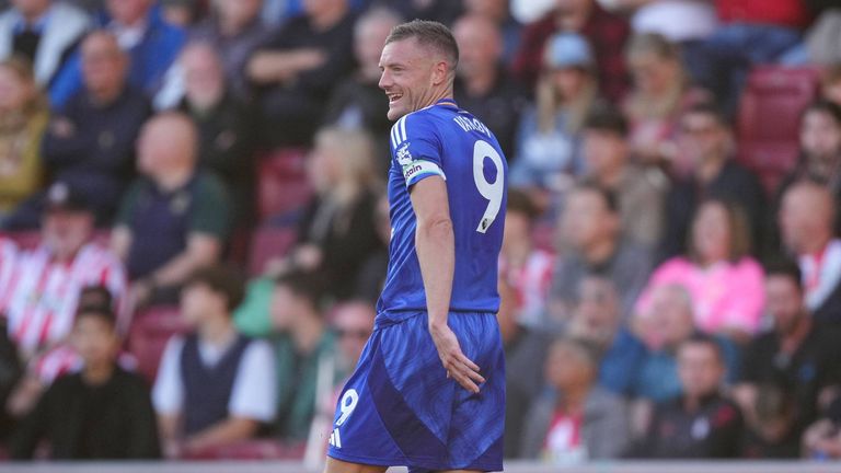 Leicester City um Jamie Vardy trifft am Freitagabend auf Nottingham Forest.