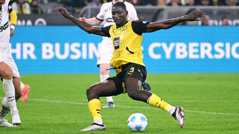 Serhou Guirassy rettet dem BVB mit seinem Treffer drei Punkte gegen den FC St. Pauli. 