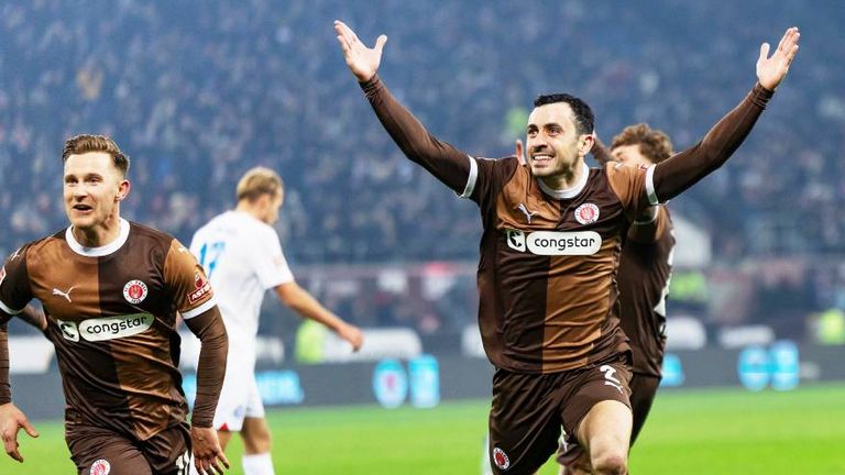 Der FC St. Pauli gewinnt das Aufsteiger-Duell gegen Kiel. 