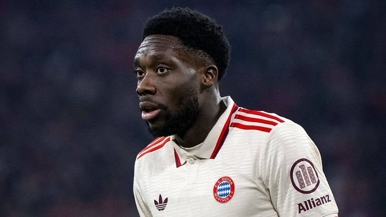 Bayerns Alphonso Davies hat eine Ordnungswidrigkeit begangen.