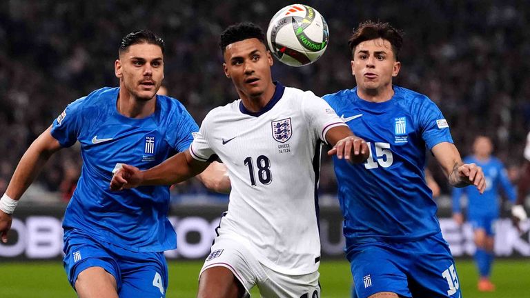 Ollie Watkins eröffnet die Torparty Englands in Griechenland.