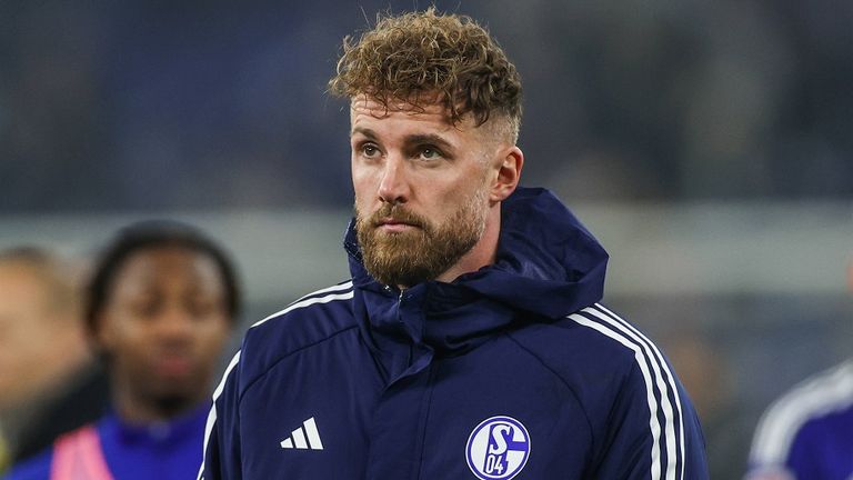 Ralf Fährmann hält sich für den besten Torwart auf Schalke.