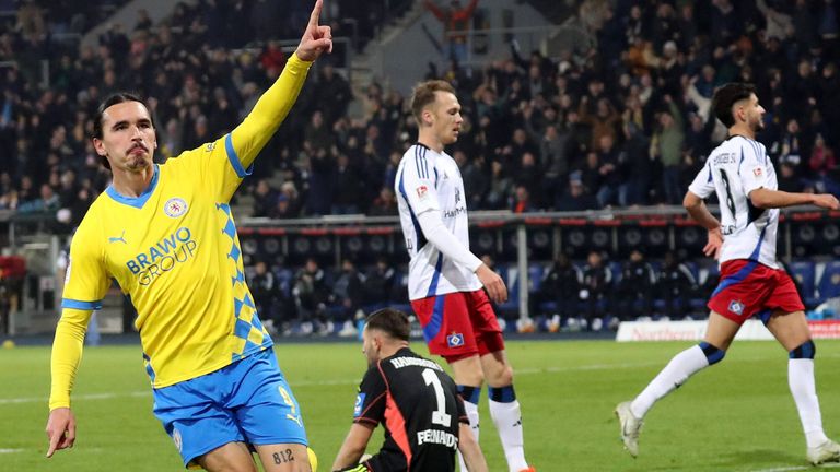 Der Hamburger SV patzt im Aufstiegsrennen bei Eintracht Braunschweig. 