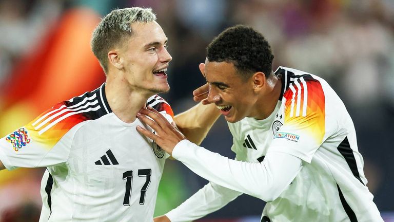 Florian Wirtz (l.) und Jamal Musiala glänzten 2024 im DFB-Dress.