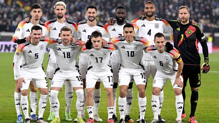 Die deutsche Nationalmannschaft vor dem Spiel gegen Bosnien-Herzegowina.