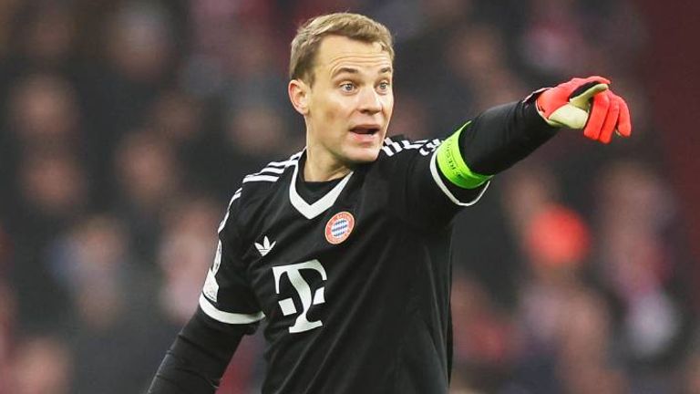 MANUEL NEUER: 