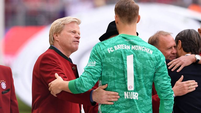 Bayern-Legende Oliver Kahn gibt Manuel Neuer einen Rat.