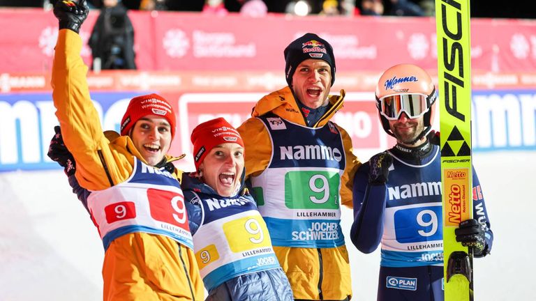 Das deutsche Team von links nach rechts: Selina Freitag, Katharina Schmid, Andreas Wellinger und Pius Paschke