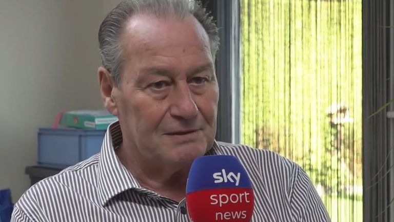 Huub Stevens spricht mit Sky exklusiv unter anderem über die Lage auf Schalke, den neuen Interims-Sportdirektor Youri Mulder und den umstrittenen Coach Kees van Wonderen. 