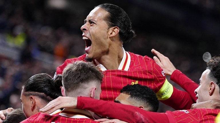 Virgil van Dijk und der FC Liverpool präsentieren sich aktuell in Topform.