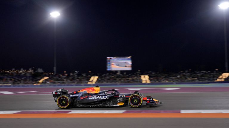 Max Verstappen startet in Katar von der Pole Position.