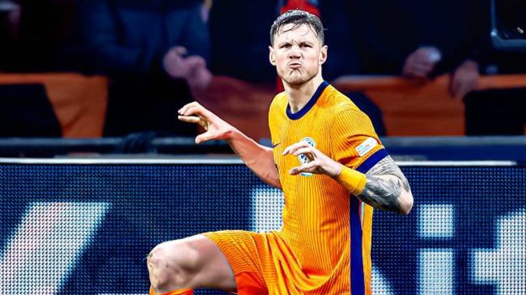 Wout Weghorst gerät nach seinemTorjubel im Nations-League-Spiel der Niederlande gegen Ungarn in die Kritik.