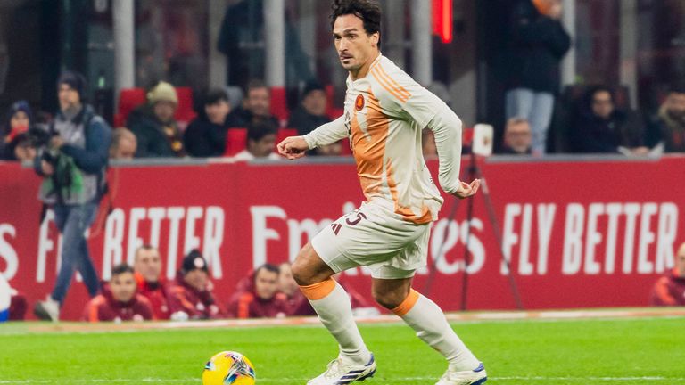 Mats Hummels in Aktion im Trikot der AS Rom.