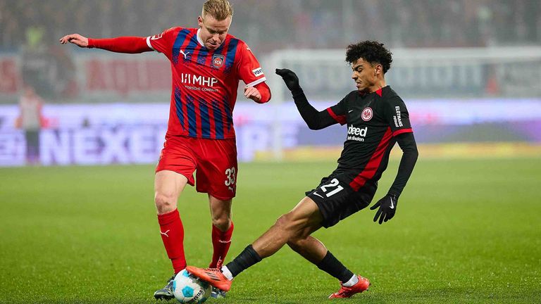 Nathaniel Brown zählt bei Eintracht Frankfurt derzeit zu den Überfliegern.