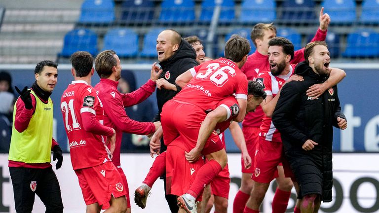 Energie Cottbus baut die Tabellenführung in der 3. Liga aus. 