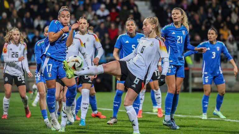 Im letzten Test des Jahres 2024 verlieren die DFB-Frauen mit 1:2 gegen Italien. 