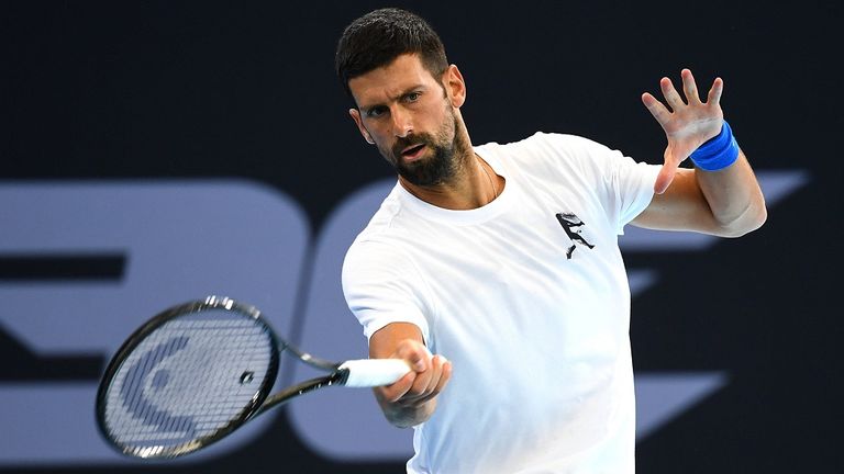 Novak Djokovic nimmt bei den Australian Open seinen 25. Grand-Slam-Titel ins Visier.