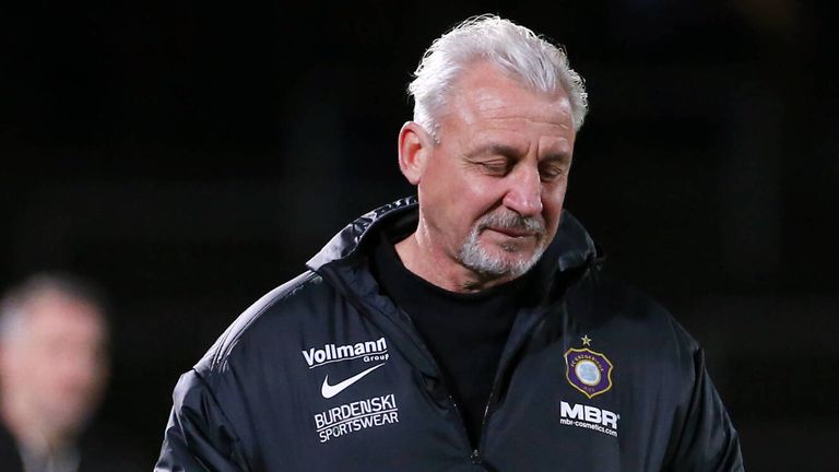 Erzgebirge Aue hat sich von Trainer Pavel Dotchev getrennt.