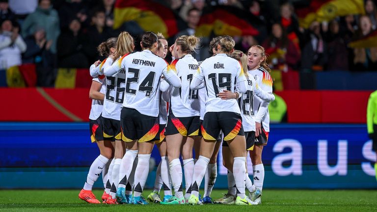 Im Februar 2025 beginnt für die deutsche Frauen Nationalmannschaft die Women's Nations League. 