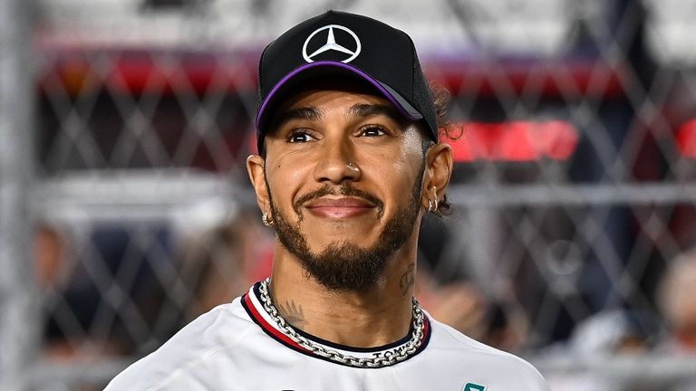 Lewis Hamilton verlässt Mercedes und wechselt zu Ferrari.