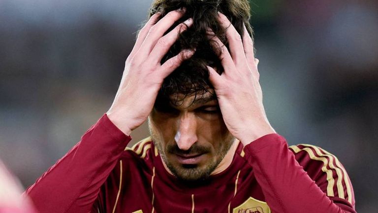 Mats Hummels verliert mit der AS Rom gegen Bergamo.