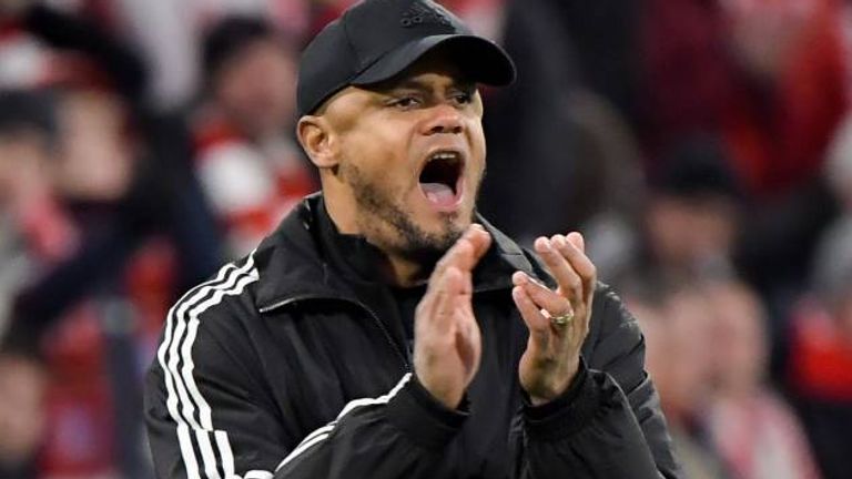 Bayern-Trainer Vincent Kompany ist trotz des Ausscheidens aus dem Pokal zufrieden mit der Leistung seiner Mannschaft.