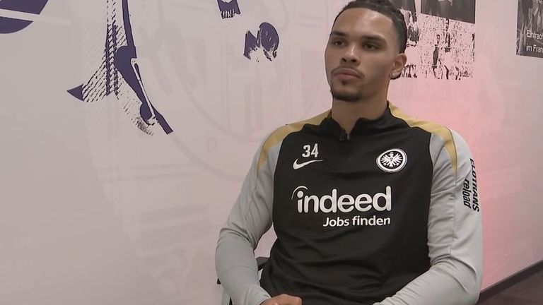 Nnamdi Collins spricht im exklusiven Sky Interview unter anderem über seinen neuen Vertrag bei der SGE.