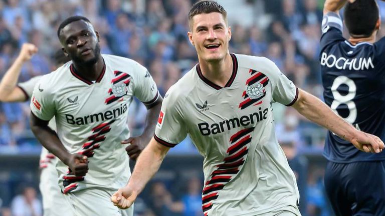 Patrik Schick und Victor Boniface vergangene Saison beim Spiel gegen den VfL Bochum.