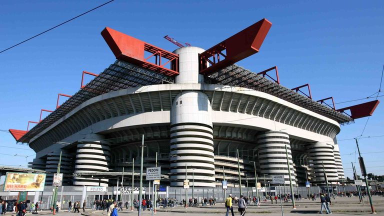 Deutschland spiel gegen Italien im Mailänder Giuseppe-Meazza-Stadion.