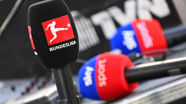 Am Donnerstag verkündet die DFL die Ergebnisse der Vergabe der deutschsprachigen Medienrechte an der Bundesliga und der 2. Bundesliga. 