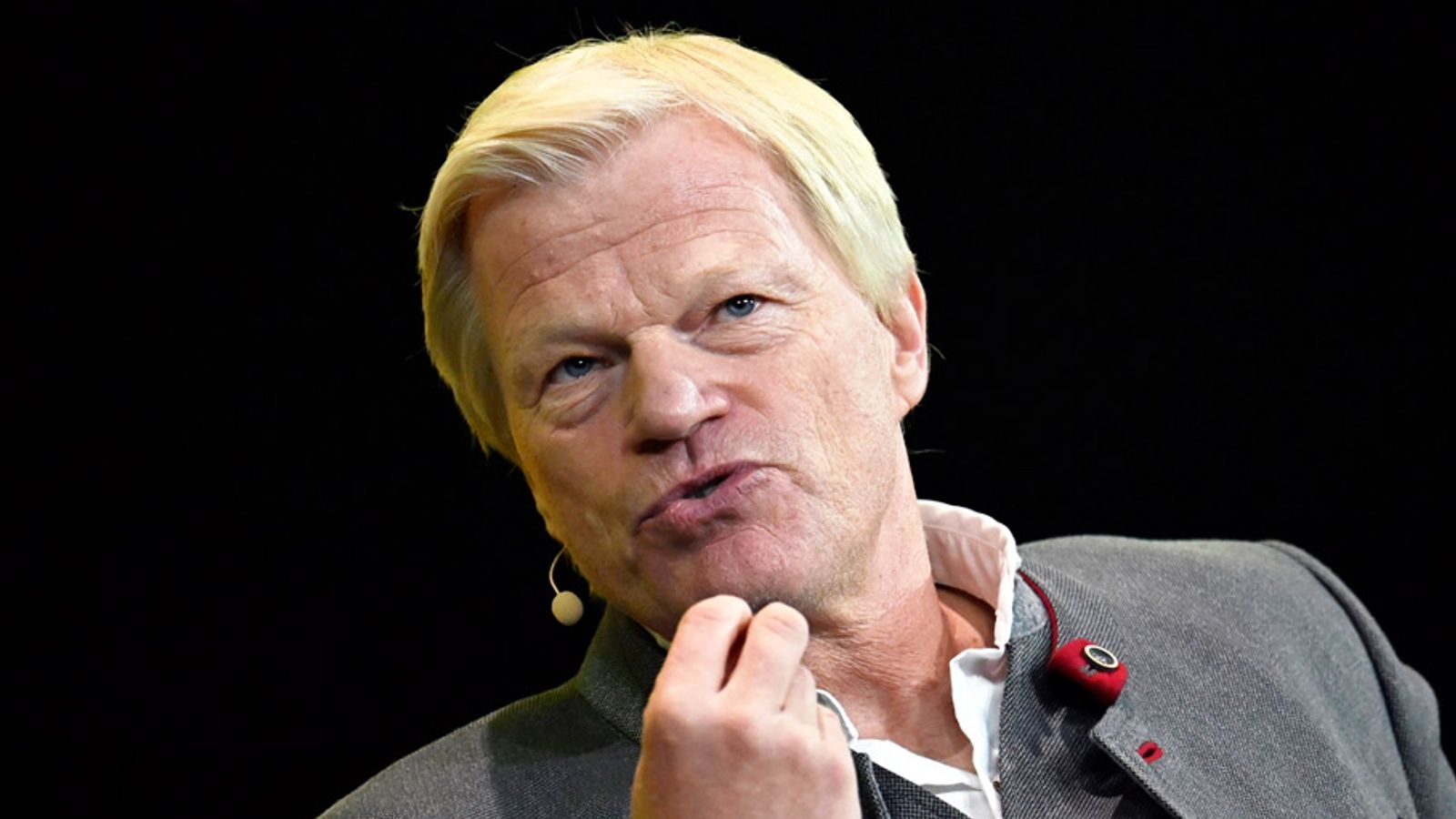 Sky90: Oliver Kahn und Didi Hamann diskutieren Fußball – Die heißeste Talkrunde live auf Sky!