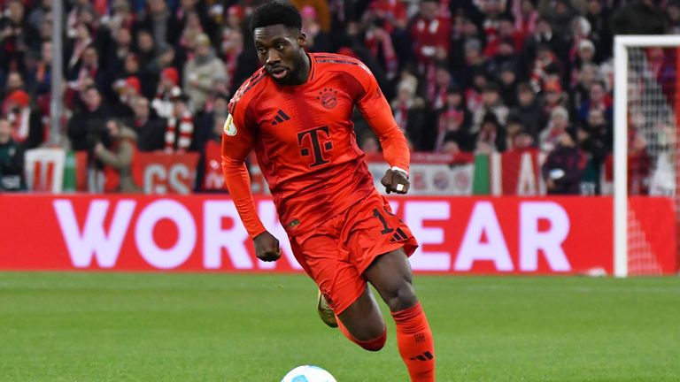 Die Zukunft von Bayern-Star Alphonso Davies ist noch nicht final geklärt.