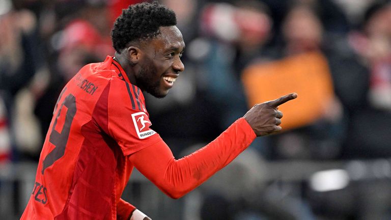 Alphonso Davies spielt seit 2019 für den FC Bayern. 