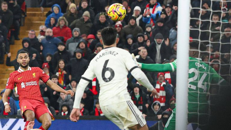 Ein Traumtor von Cody Gakpo (l.) reicht Liverpool nicht zum Heimsieg gegen United. 