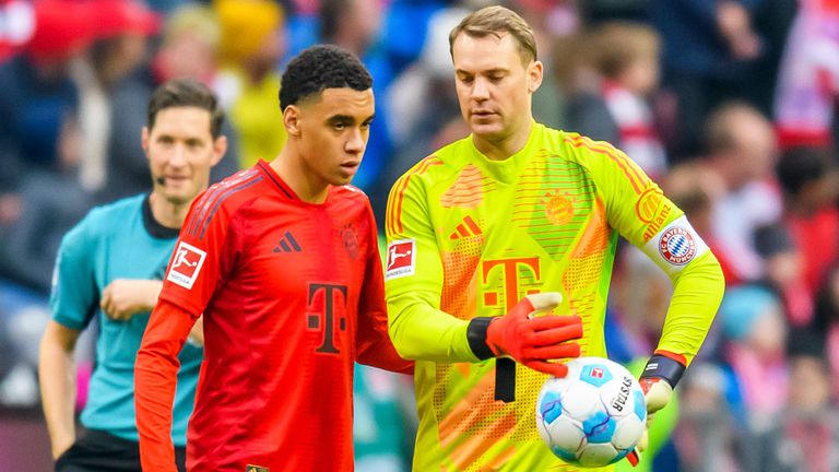 Manuel Neuer (r.) steht vor seiner Bayern-Rückkehr.