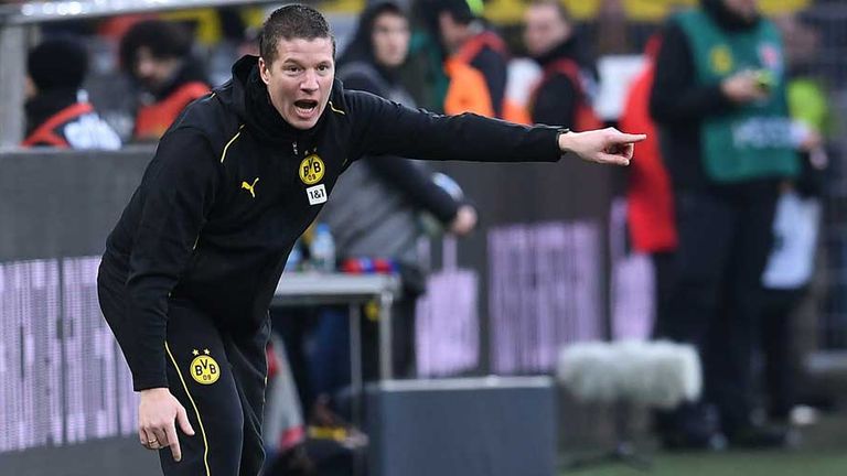 Mike Tullberg betreute die Profis des BVB erstmals im Spiel gegen Werder Bremen.