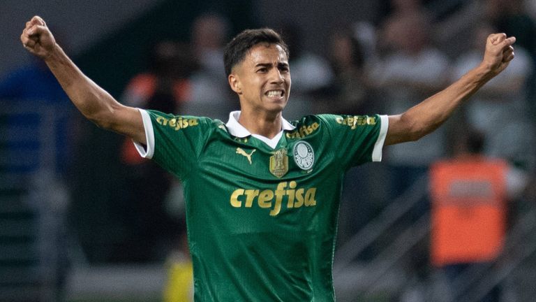 Das Defensiv-Juwel Vitor Reis steht aktuell noch bei Palmeiras Sao Paulo unter Vertrag.