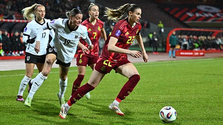 Die DFB-Frauen holen gegen Österreich den ersten Sieg unter Bundestrainer Wück.