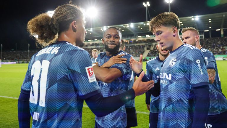 Die Schalker Emporkömmlinge Taylan Bulut (l.) und Max Grüger sind die großen Gewinner der sonst enttäuschenden Saison.