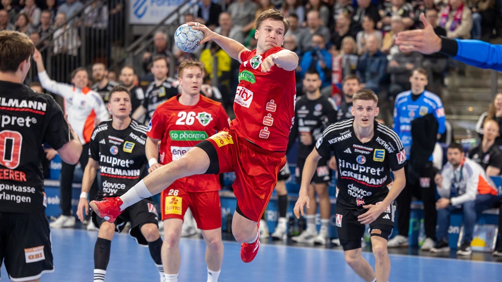 Tsv Hannover Burgdorf Und Hc Erlangen Trennen Sich Remis Handball