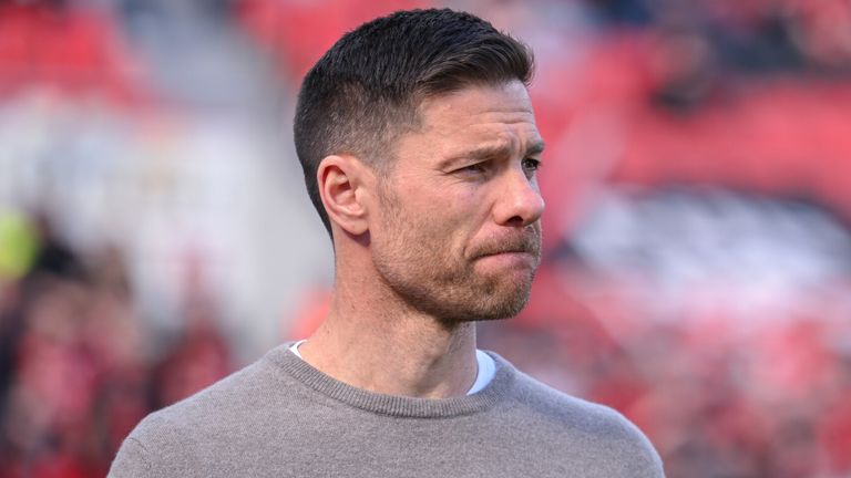 Auf wen setzt Bayer-Trainer Xabi Alonso, um Florian Wirtz gegen den FC Bayern zu ersetzen?