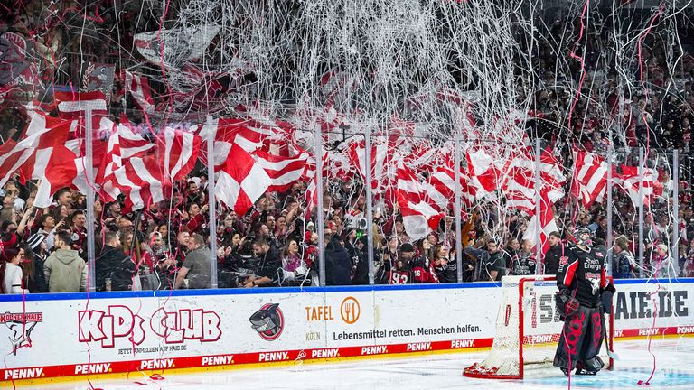 Die Kölner Haie stellen erneut einen Zuschauerrekord auf.