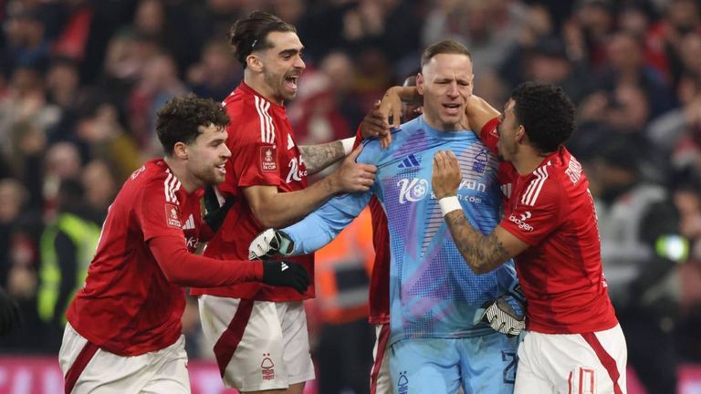 Matz Sels wird im FA-Cup-Duell zwischen Nottingham Forest und Ipswich zum Helden.