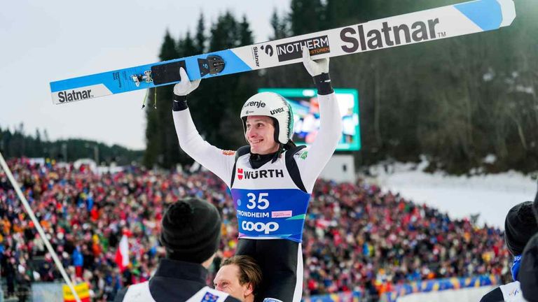 Domen Prevc gewinnt bei der Nordischen Ski-WM Gold von der Großschanze.